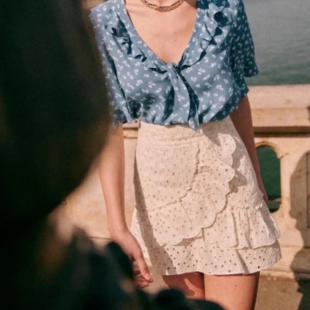 Authentic Sezane Corina Eyelet Skirt Ecru Off White - Size 6 NWT.